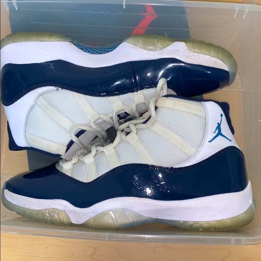 Jordan 11s- win like 82
